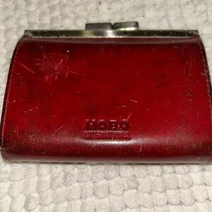 VERY VINTAGE HOBO INTERNATIONAL KISS LOCK WALLET